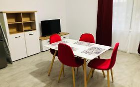 New And Modern Apartments In Villa, Near City Center M36